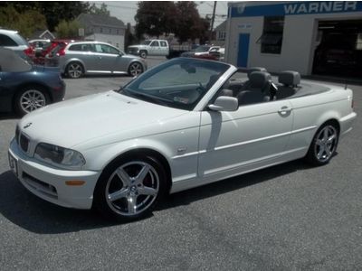 Convertible air conditioning navigation white chrome wheels low mileage