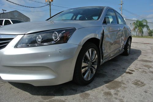 2012 Honda Accord LX 5-speed Clean Title for repair No Reserve, image 4