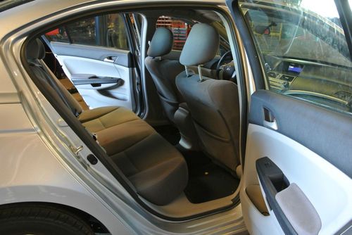 2012 Honda Accord LX 5-speed Clean Title for repair No Reserve, image 13