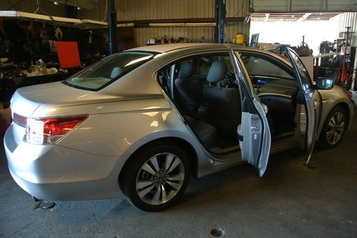 2012 Honda Accord LX 5-speed Clean Title for repair No Reserve, image 14