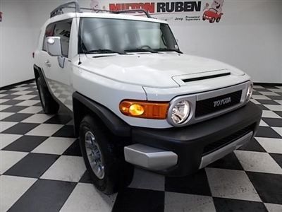 4wd 4dr auto toyota fj cruiser 4wd automatic v6 5 door suv new iceburg black