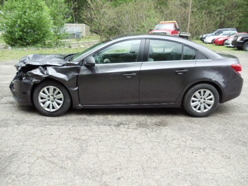 repairable rebuildable wrecked salvage project e z fix auto  Sedan 4-Door, US $4,999.00, image 3