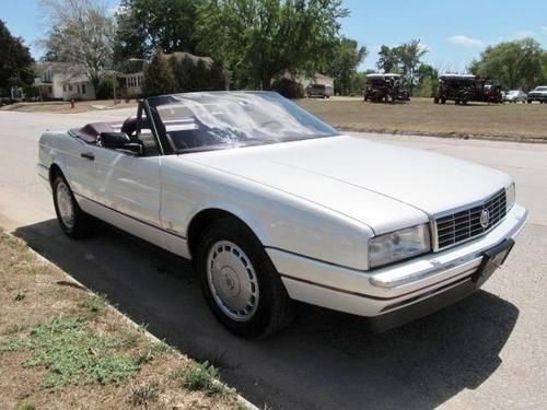 NO RESERVE - 1990 Caddy Allante Convertible, 112k, Pearl White, Black Leather, image 8