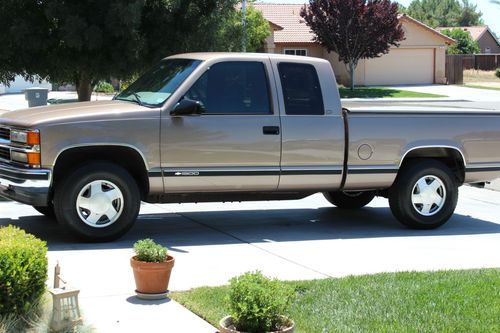 1997 chevy silverado, lt, z71, 4x4, only 58k original miles, mint condition!!!