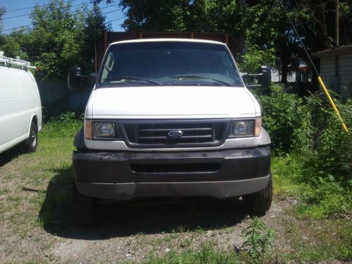 2003 ford e 550 stake truck flat bed