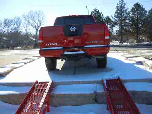 2010 Nissan Titan PRO-4X Crew Cab Pickup 4-Door 5.6L, image 5