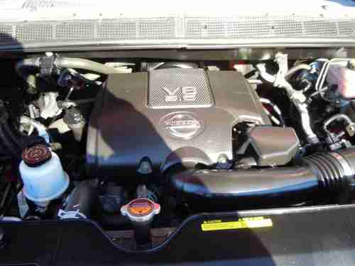 2010 Nissan Titan PRO-4X Crew Cab Pickup 4-Door 5.6L, image 7