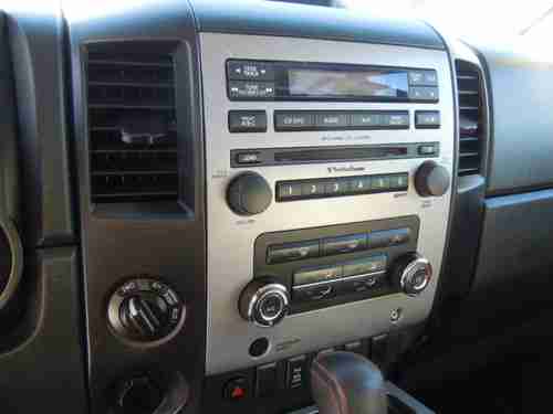 2010 Nissan Titan PRO-4X Crew Cab Pickup 4-Door 5.6L, image 8