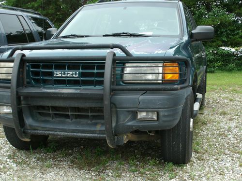 1998 isuzu rodeo ls sport utility 4-door 3.2l