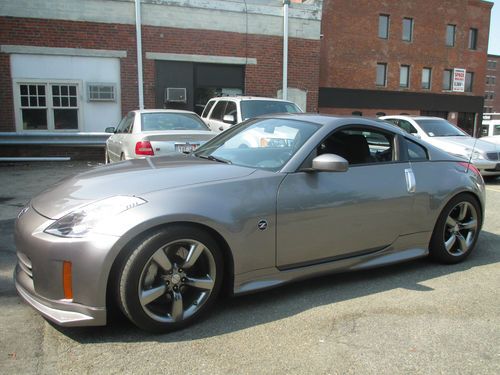 2007 nissan 350z base coupe 2-door 3.5l