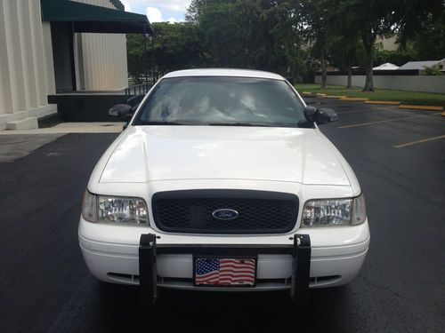 2002 FORD CROWN VICTORIA POLICE INTERCEPTOR HIGHWAY MILES FULLY EQUIP.NO RESERVE, image 8
