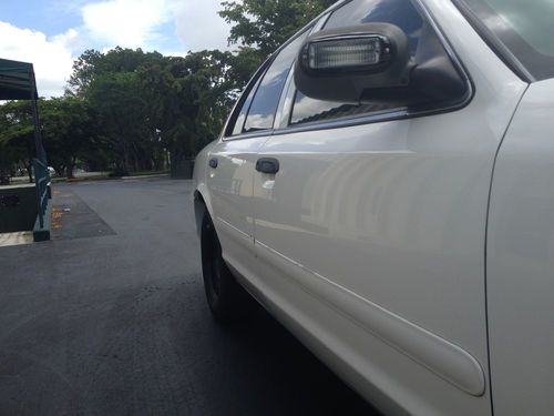 2002 FORD CROWN VICTORIA POLICE INTERCEPTOR HIGHWAY MILES FULLY EQUIP.NO RESERVE, image 10