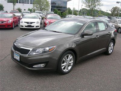 Pre-owned 2013 kia optima ex prem pkg, uvo, pano roof, bluetooth, 9025 miles