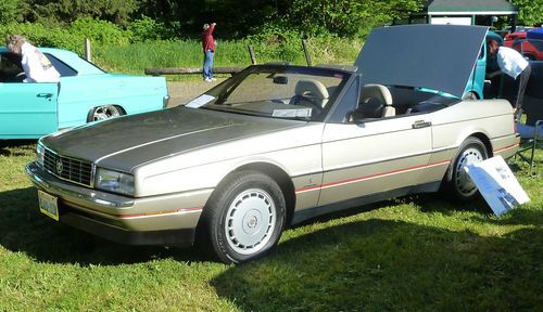 1990 Cadillac Allante Value Leader Convertible 2-Door 4.5L, image 9