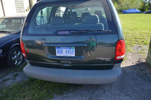 2000 plymouth grand voyager se minivan