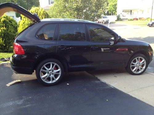 2005 porsche cayenne turbo new engine &amp; new navigation,keyless start, no reserve