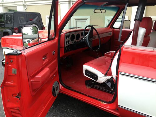 Rare Chevy Truck In Very Good Condition, image 6
