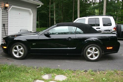 2008 mustang gt convertible premium edition 37,000 miles auto black