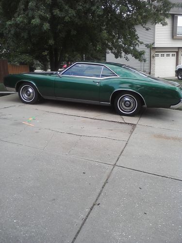 1967 buick riviera base hardtop 2-door 7.0l