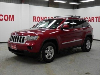 2011 laredo 3.6l auto red