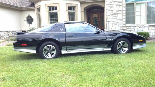 1984 pontiac trans-am 5.0l, 1 owner, t-tops
