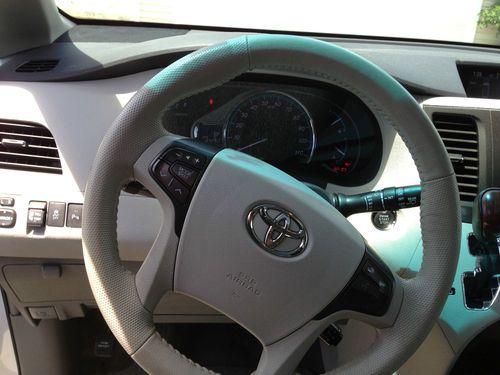 2012 Toyota Sienna XLE Mini Passenger Van 5-Door 3.5L, US $38,500.00, image 17