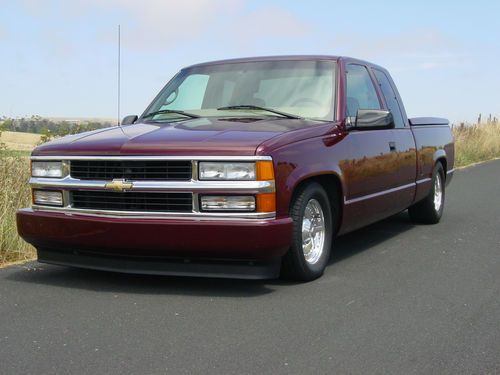 1997 chevrolet - 16,000 original miles - like new - siverado - ext.cab - 3 door