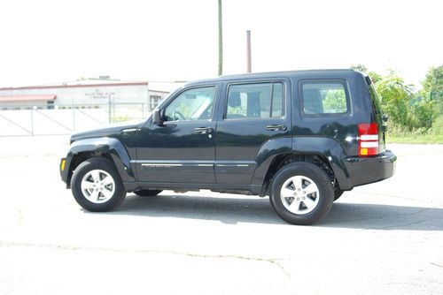 2012 Jeep Liberty Limited Sport Utility 4-Door 3.7L, US $15,900.00, image 3