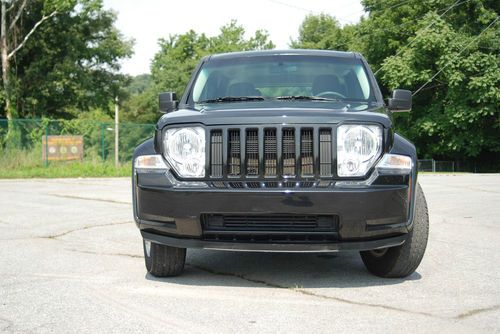 2012 Jeep Liberty Limited Sport Utility 4-Door 3.7L, US $15,900.00, image 9