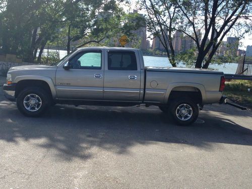 Chevy silverado 2500 hd ls crew cab 4x4 tow truck