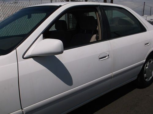 2000 Toyota Camry, NO RESERVE, image 8