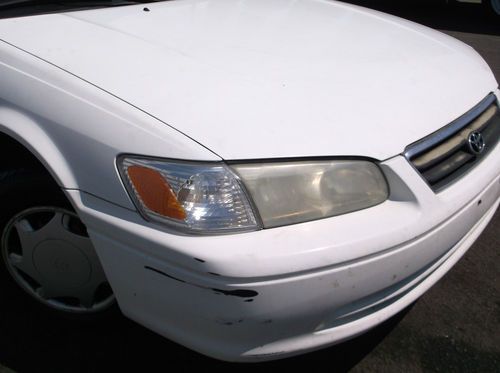 2000 Toyota Camry, NO RESERVE, image 9