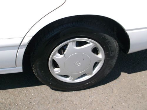 2000 Toyota Camry, NO RESERVE, image 15