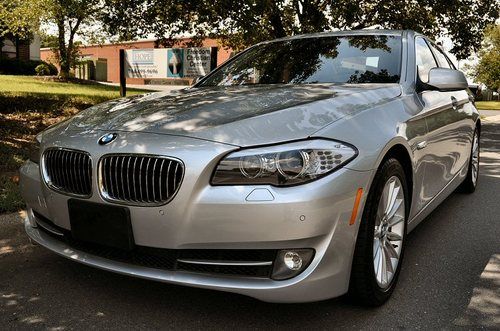 2011 bmw 535i premium-climate / xenon / park distance control / bmw warranty