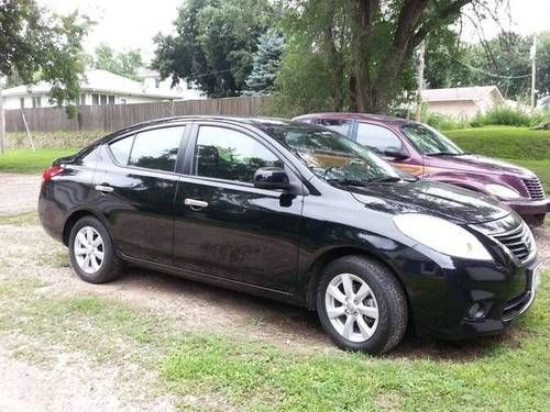 2012 nissan versa sl