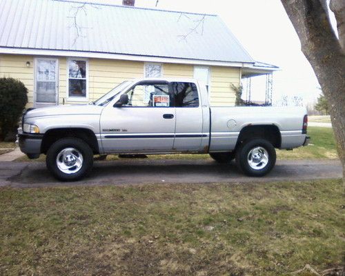 2001 dodge ram laramie 4x4