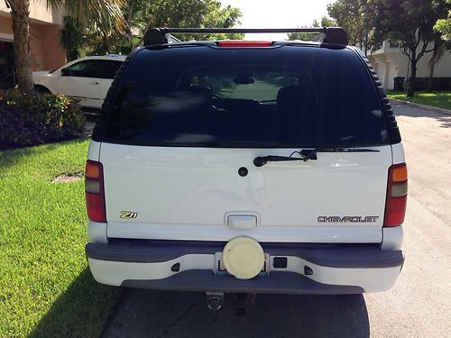 Chevrolet Tahoe Z71. 4-Wheel Drive, Leather Interior, Sunroof, Loaded., image 3