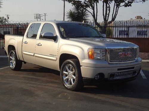 2008 gmc sierra 1500 denali crew cab 4wd damaged rebuilder runs! cooling good!!