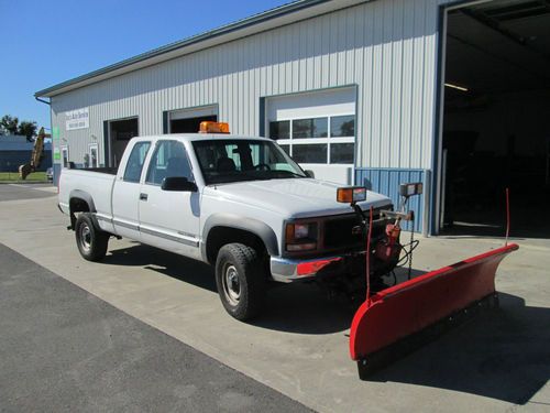 1998 gmc sierra 2500 v8 4x4 w/ plow