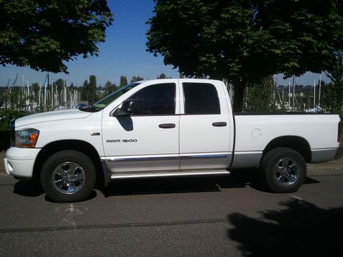 2006 dodge ram 1500 laramie edition quad cab 4x4 5.7l hemi w/premium sound