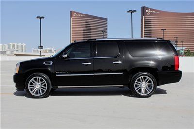 2010 cadillac escalade+esv+awd+premium+nav+rear dvd entertainment+only 18k miles