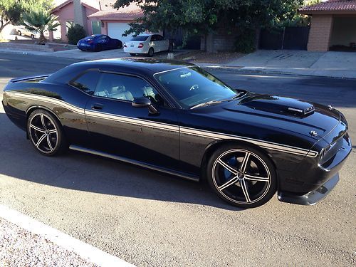 2010 dodge challenger r/t coupe 2-door 5.7l