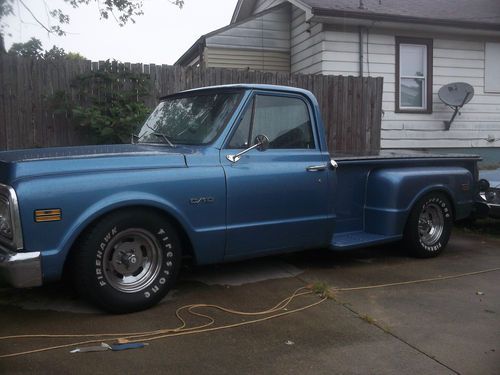 1969 chev chevrolet c-10  long bed rare! 3 speed on floor 350 tonneau cover look