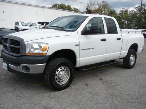 Extra clean work series truck! 1 owner fleet maintained runs excellent ! save $$