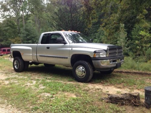 2001 dodge ram 3500 truck 5 speed