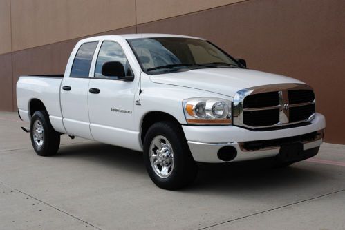 2006 dodge ram 2500 slt 2wd 5.9l cummins diesel navigation  ~only 80k miles~