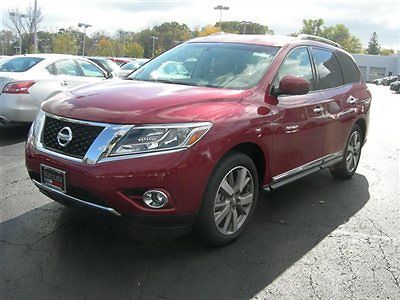 Pre-owned 2014 pathfinder platinum 4wd, nav, dvd, bose, tow, only 1927 miles