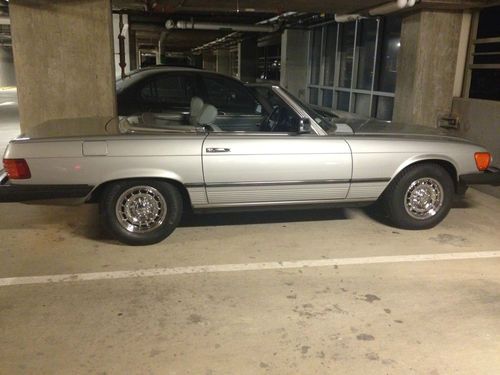 1983 mercedes-benz 380sl base convertible 2-door 3.8l