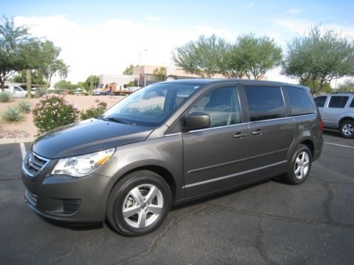 2010 volkswagen routan se dvd system rear camera heated seats loaded warranty