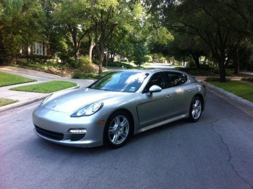 2011 porsche panamera awd hatchback